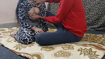 Slim Aunty Gets Pounded By Huge Dick With Loud Hindi Moans