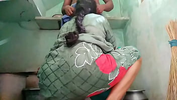 Desi Aunty Getting Wild In The Bathroom