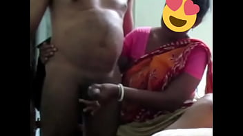 Desi Aunty’s Skilled Hands Bring Me To A Powerful Climax