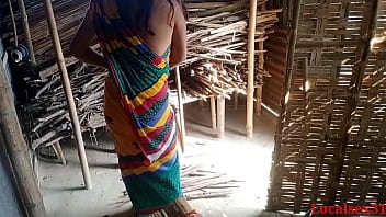 Hot Desi Village Bhabi Gets Wild Outdoors With Her Lover – Full Uncensored Video By Localsex31
