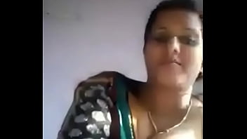 Bhabhi Ke Bade Bade Doodh