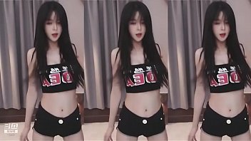 Em Gái Trung Quốc Uốn éo Thân Hình Mảnh Mai