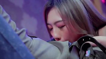 Lin Siyu’s Wild Ride: Deepthroating And Taking It Hard