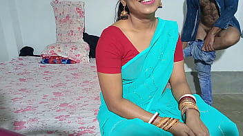 भाभी की गर्म चुदाई जब वो अकेले मेरे घर आई, हिंदी में जोरदार आवाज़ के साथ