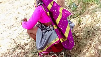 मेरी सास को खेत में चोदा गया, वीडियो फैल गया