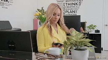Caught My Assistant Snapping Naughty Pics At Work, So I Gave Her A Hand And Then Bent Her Over The Desk.