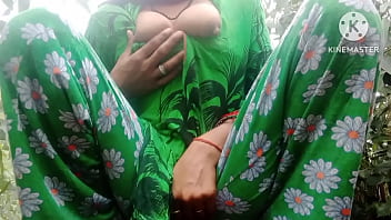 भाभी ने जंगल में जाकर अपनी चूत का पानी निकाला