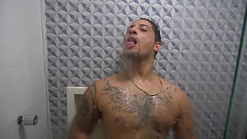 Steamy Step-sis Scene: Dripping Wet And Wild With A Big Black Cock!