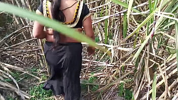 Desi Step Aunty Gets Pounded Hard In The Sugarcane Field