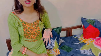 Badi Behn Ne Ghar Mein Akeli Hone Ka Poora Fayda Uthaya