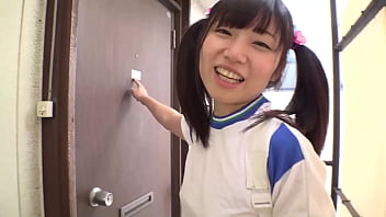貧乳パイパンのまみちゃんはパパとお兄ちゃんの玩具にされてる