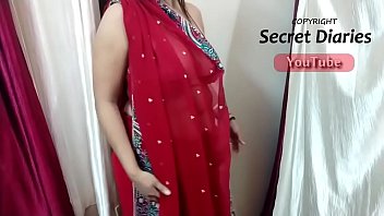 Curvy Desi Aunty With All The Right Curves