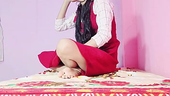 देसी लड़की आज तो बहुत ही जबरदस्त दिख रही है