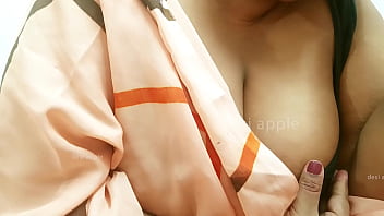 Hot Tamil College Babe